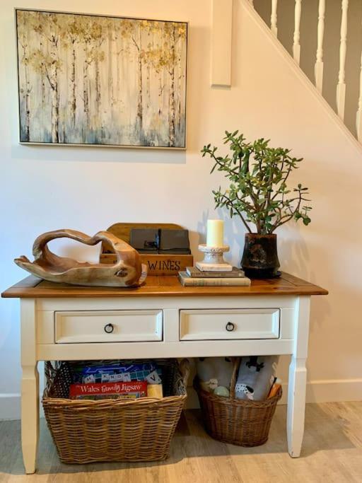 Renovated Miner'S Cottage - Family & Dog Friendly Abertillery 外观 照片
