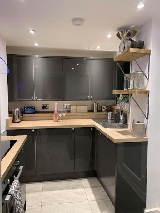 Renovated Miner'S Cottage - Family & Dog Friendly Abertillery 外观 照片