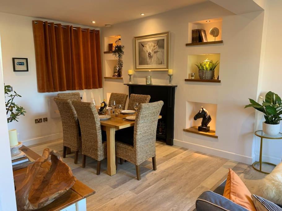 Renovated Miner'S Cottage - Family & Dog Friendly Abertillery 外观 照片